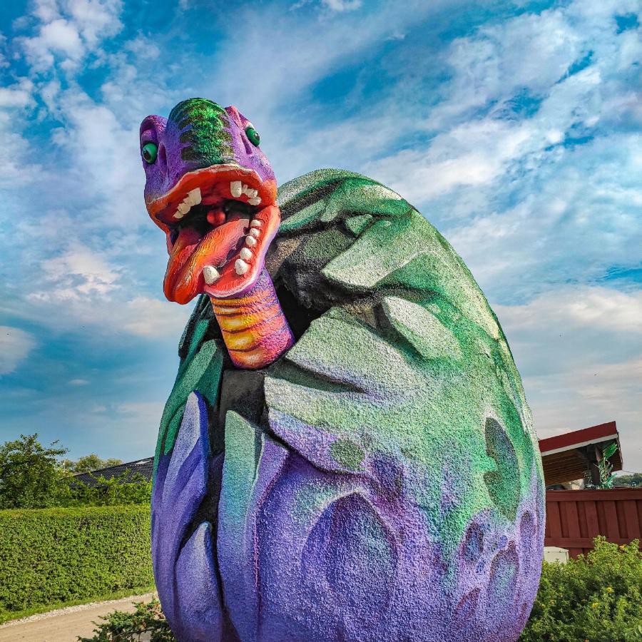 Radailiu Dvaras - Dinosaur Park Radailiai Εξωτερικό φωτογραφία